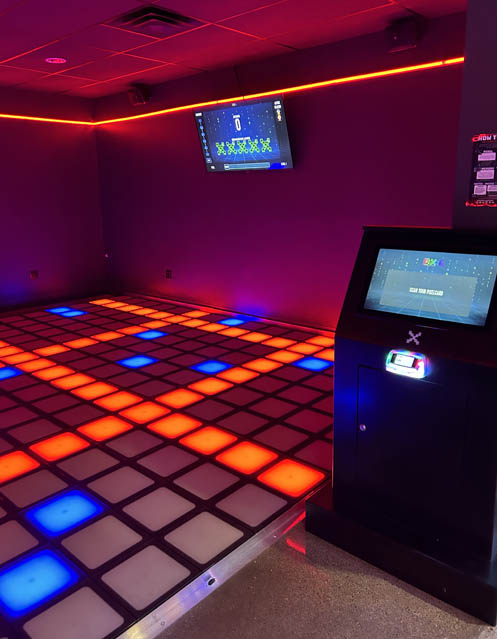 Emagine Theatre Rogers Adds New Entertainment Center Pixel Games